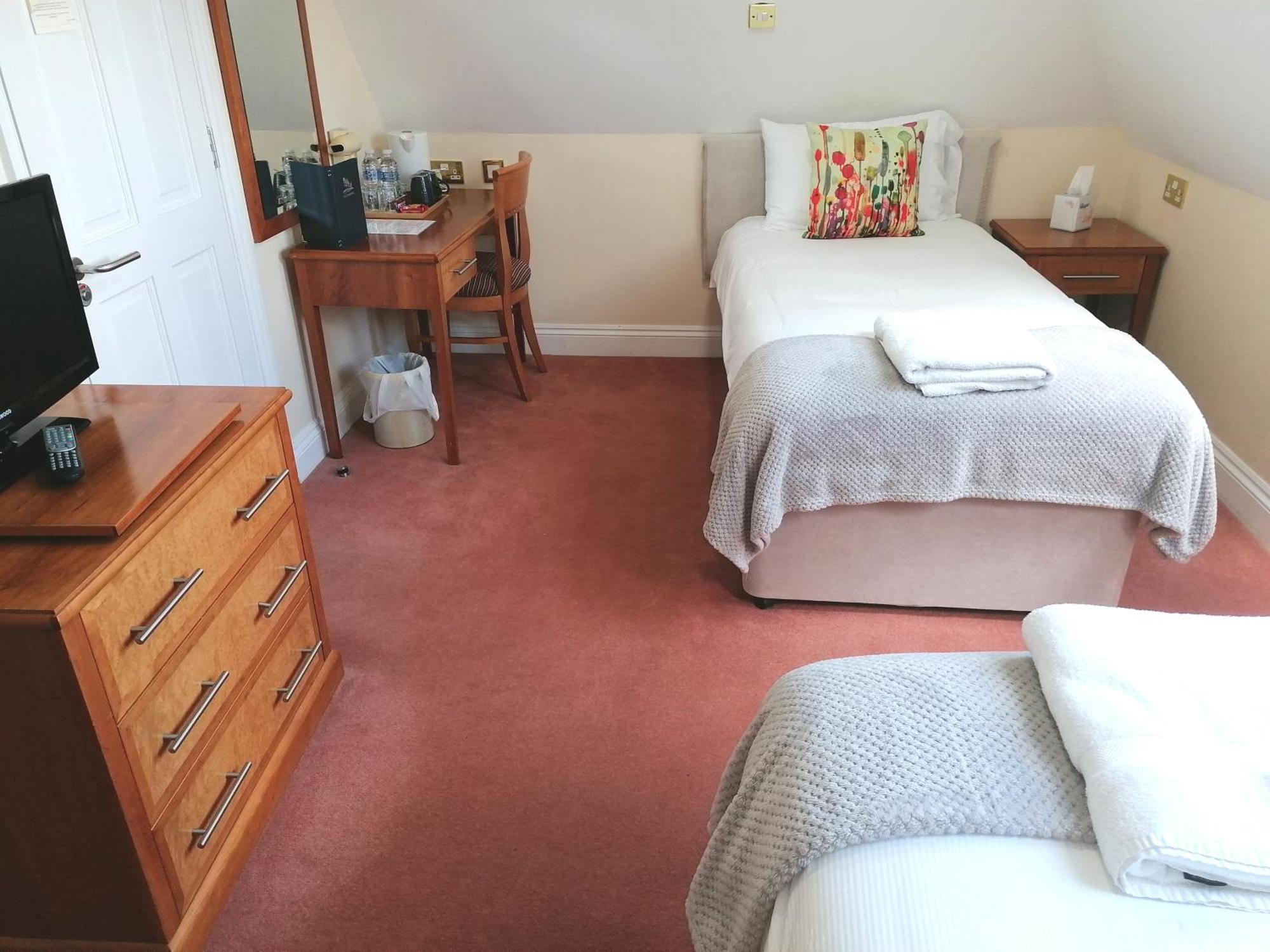 The Evenhill Hotel Canterbury Buitenkant foto